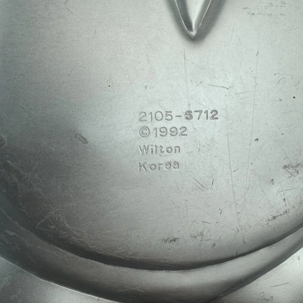 Vtg 1992 Wilton Aluminum Troll Pan‎ Shaped Character Metal Number 2105 6712 READ